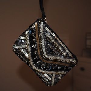 Atmosphere Beaded / Sequin Wristlet